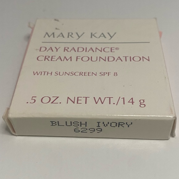 Mary Kay Day Radiance Cream Blush Ivory